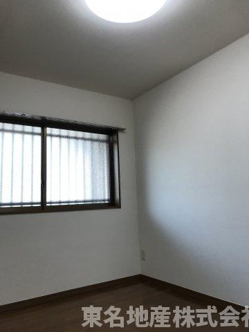 サンドミールの洋室