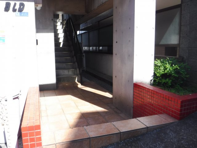 M.Sビルのエントランス