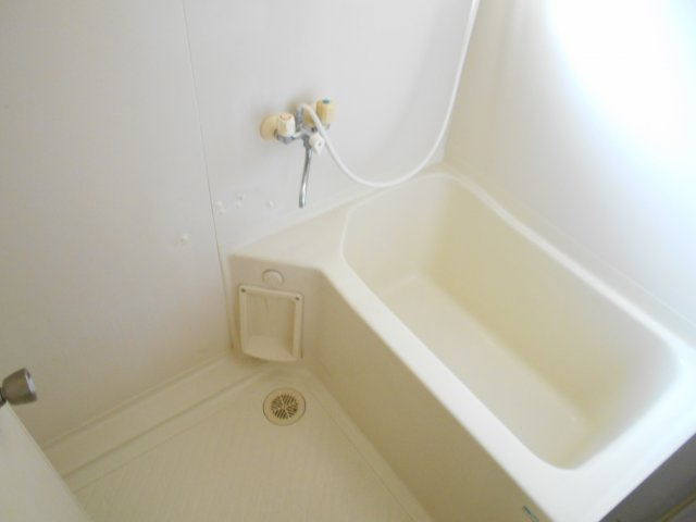 シュロスT・Yの浴室