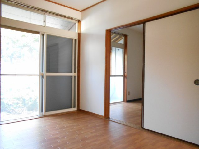 シュロスT・Yの洋室