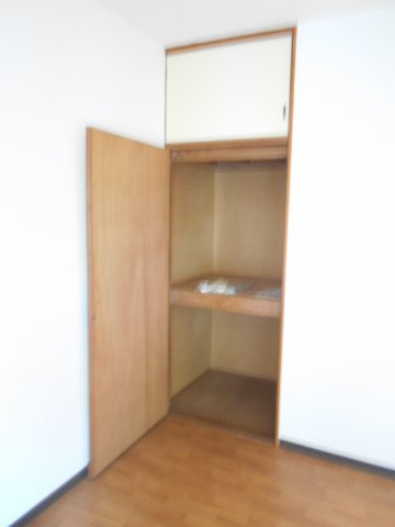 シュロスT・Yの収納