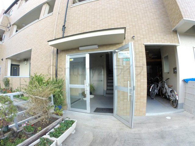 【エントランス】 | ストリームモンド
