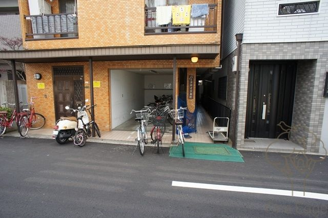 パークサイド本庄のエントランス