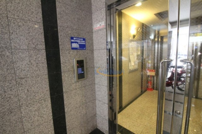 【エントランス】 | オレンジコート西心斎橋
