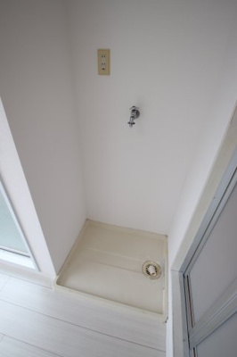 【設備】 | ViVi本町 | 室内洗濯機置場