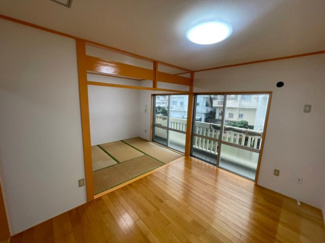 【洋室】 | 目取真荘 | ※307号室の写真を掲載しております。
