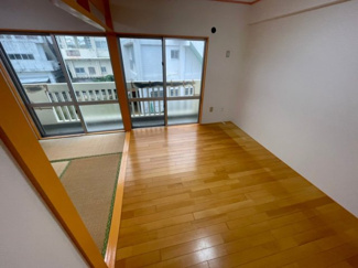 【洋室】 | 目取真荘 | ※307号室の写真を掲載しております。