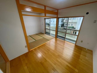 【洋室】 | 目取真荘 | ※307号室の写真を掲載しております。