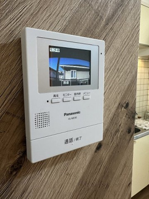 【セキュリティ】 | エーデルハイムC | 防犯対策に有効なカメラ付きインターホン！録画機能が付いているので留守中の訪問者まで確認できます♪