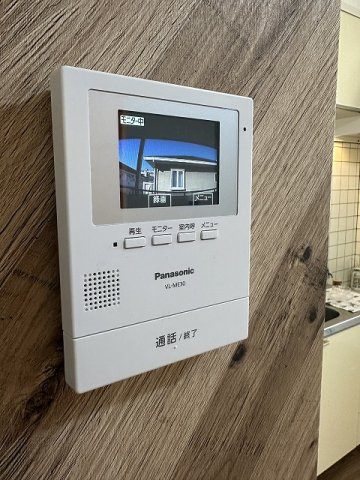 【セキュリティ】 | エーデルハイムC | 防犯対策に有効なカメラ付きインターホン！録画機能が付いているので留守中の訪問者まで確認できます♪