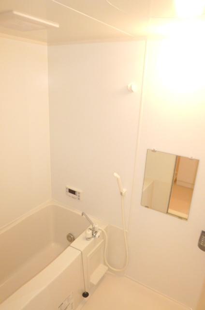 メゾンドルーラルⅡ【キャッシュバック対象物件】の浴室|ゆったり過ごせるお風呂です