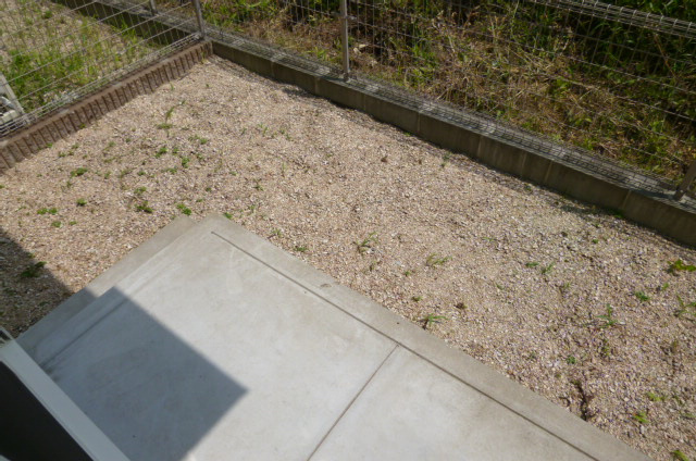 メゾンドルーラルⅡ【キャッシュバック対象物件】のバルコニー|落ち着いた時間を過ごせるバルコニーです