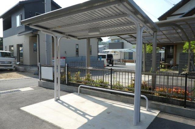 スカイ・リカーナBのその他共用部分|自転車置き場