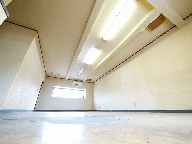 第1タカハシビルの内装