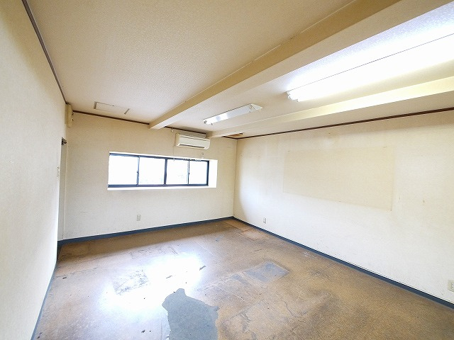 第1タカハシビルの内装