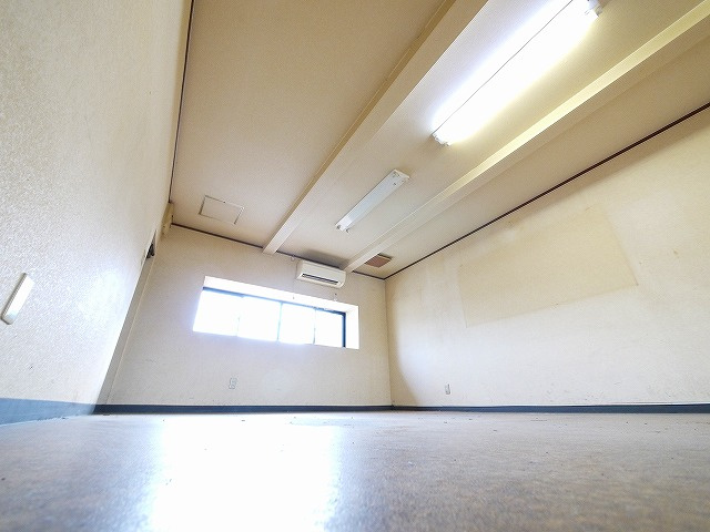 第1タカハシビルの内装