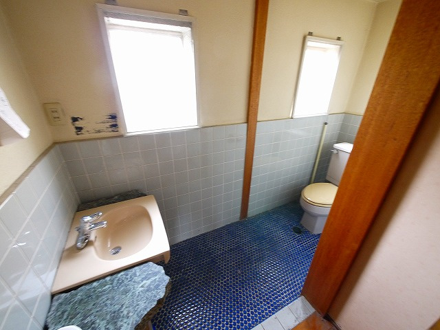 第1タカハシビルの洗面所