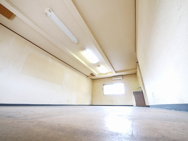 第1タカハシビルの内装