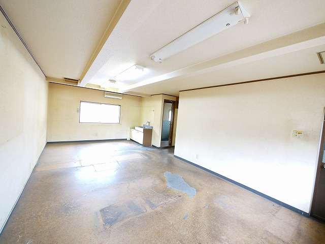 第1タカハシビルの内装