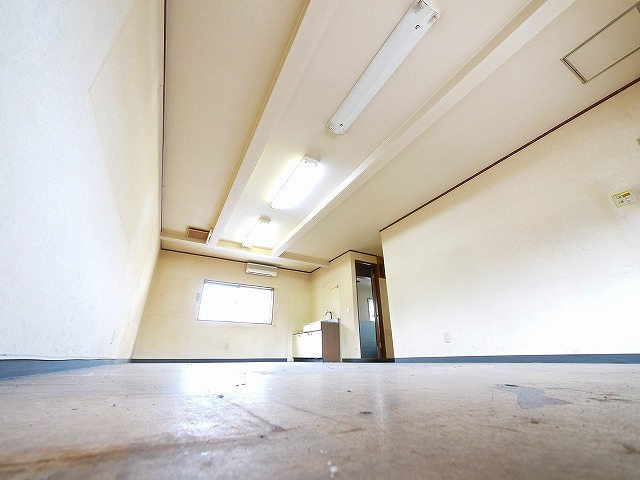 第1タカハシビルの内装