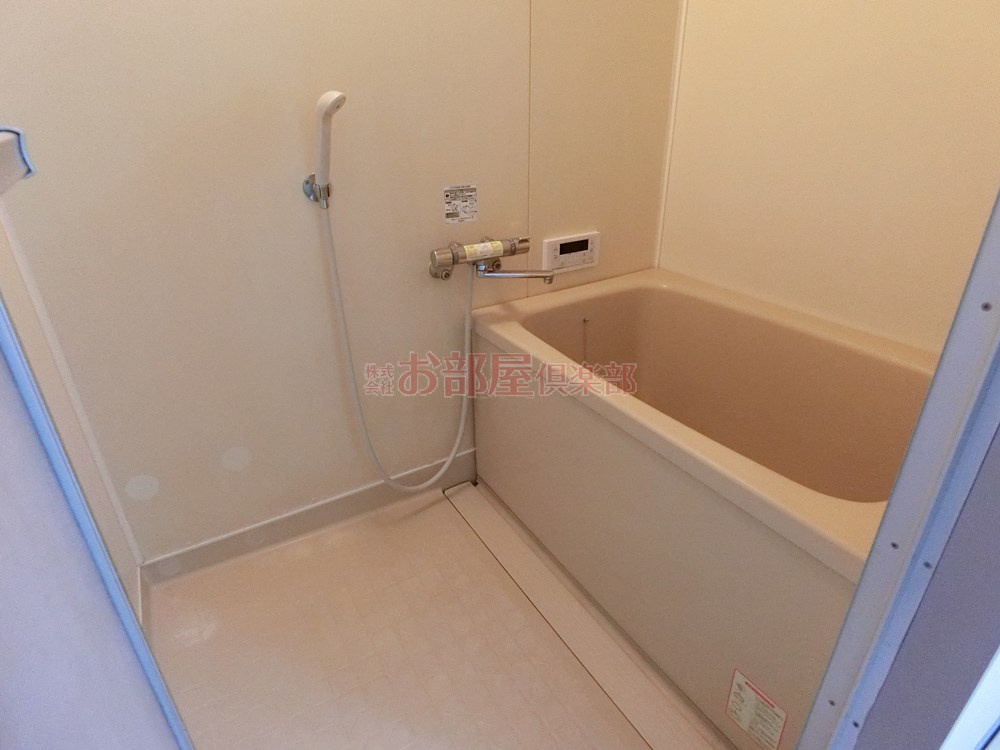 ウイングビルの浴室|追炊き付きのお風呂で日々の疲れを落としましょう