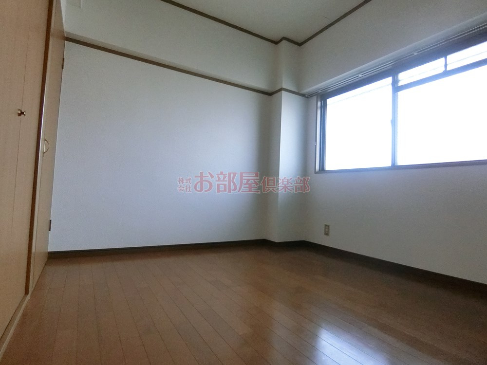 ウイングビルの洋室|寝室にぴったりの洋室です。