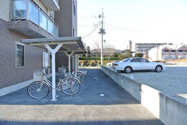 【その他】 | パストラル那須 | 屋根付き駐輪場