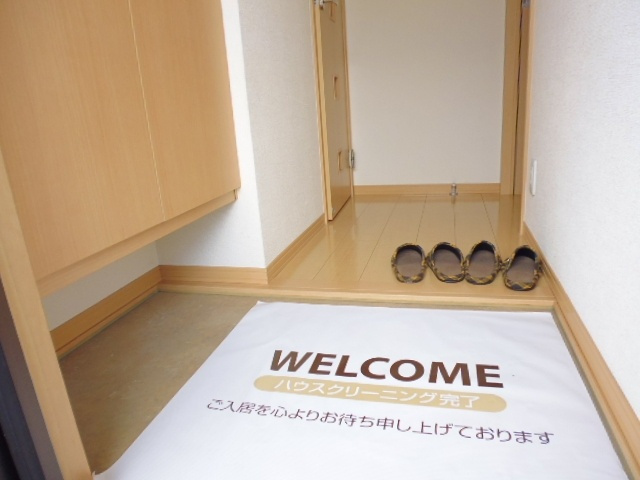 オランジュAの玄関
