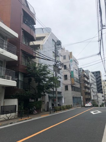 高柳ビルの外観
