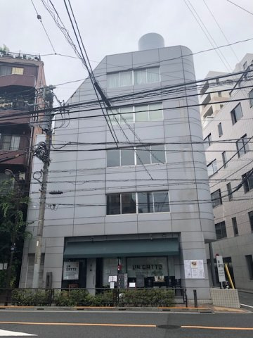 高柳ビルの外観