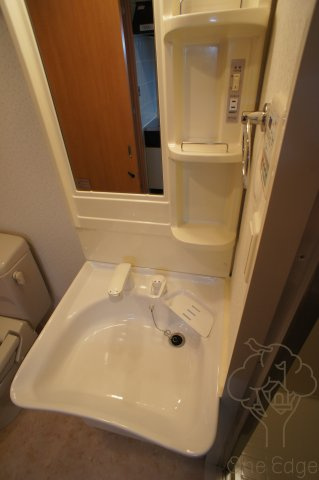 ディナスティ十三東の独立洗面台