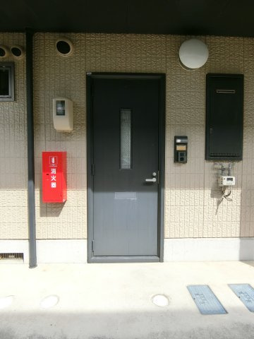 グリーンビューB棟の玄関