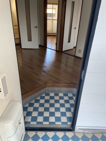 グリーンパレスの玄関