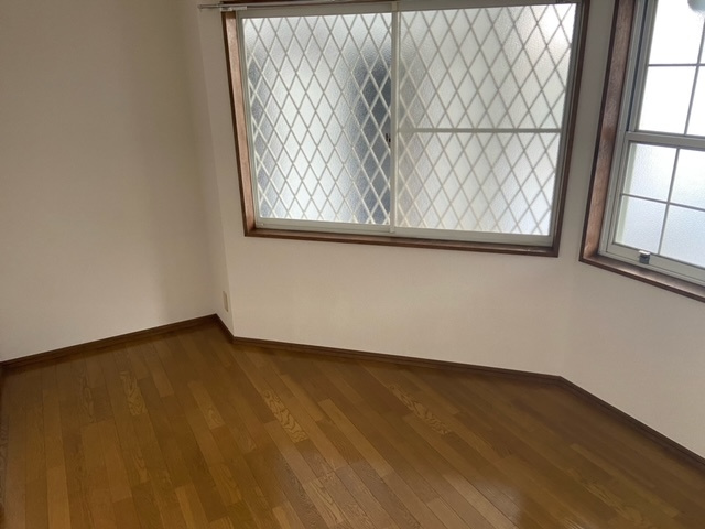 グリーンパレスの洋室