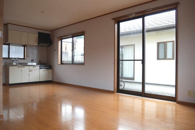 北町戸建の居間・リビング