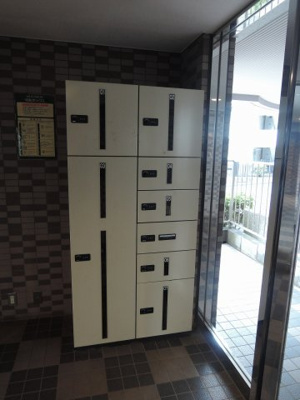 【その他共用部分】 | ディアステージ保土ヶ谷 | 不在時にもお荷物が受け取れる宅配ボックスです。