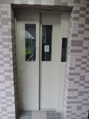 【その他共用部分】 | ディアステージ保土ヶ谷 | お買い物時やベビーカーの出し入れに便利なエレベーター付