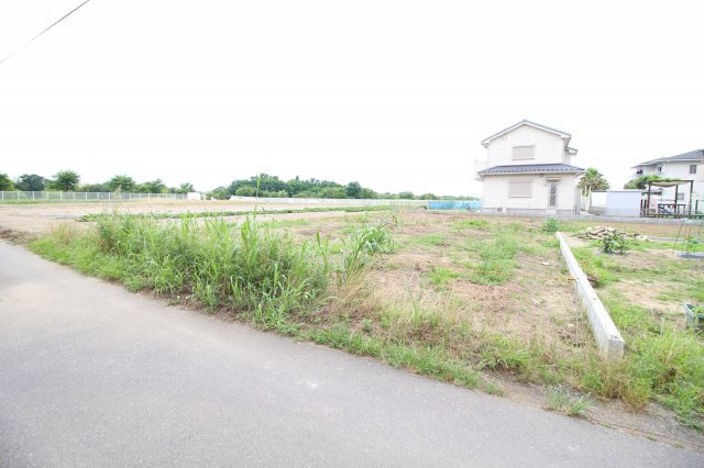 川越市萱沼　建築条件なし売地　JR川越線『大宮駅』バス15分　【南古谷小学区】の外観