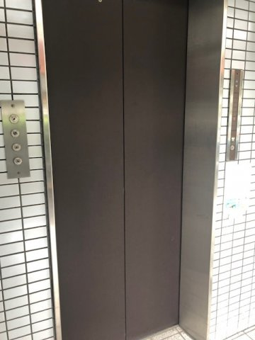 第三日東ビルのロビー