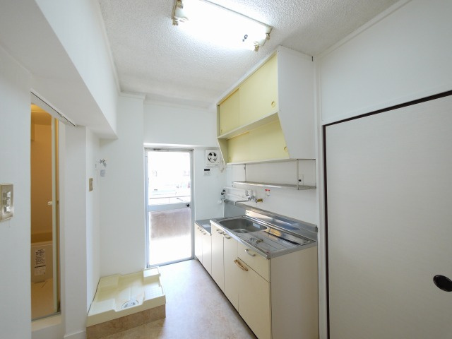ヴィラナリー巻向　1号館のキッチン|きれいなキッチンです