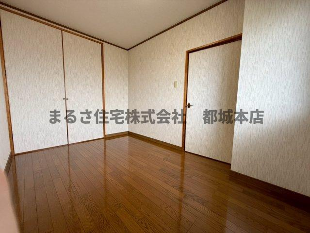 ピアコート旭の洋室