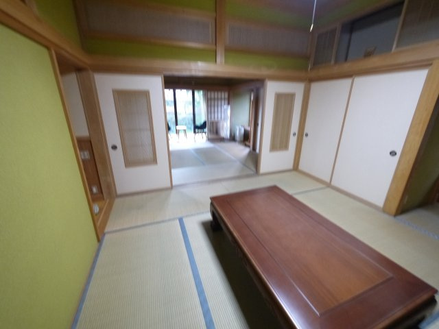 成田市竜台　和風中古邸宅のその他|平成15年5月築 敷地約291坪 建物110坪 注文住宅 庭約150坪 ガレージ車庫2台 閑静な立地