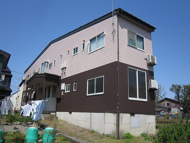 ヒルサイドハイツの外観|平成28年に屋根と外壁を塗装しました。就社上は消雪設備付きです。