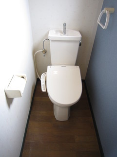 ヒルサイドハイツのトイレ|トイレの温水洗浄便座は新品です！