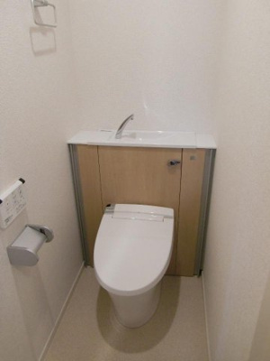 【トイレ】 | ローレル