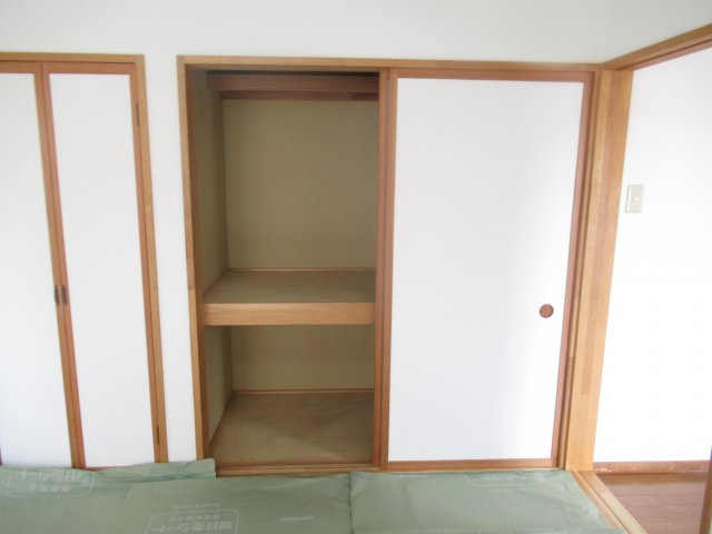 フロントヘルメスの収納