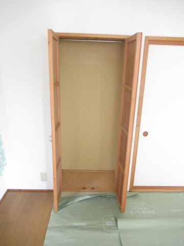 フロントヘルメスの収納