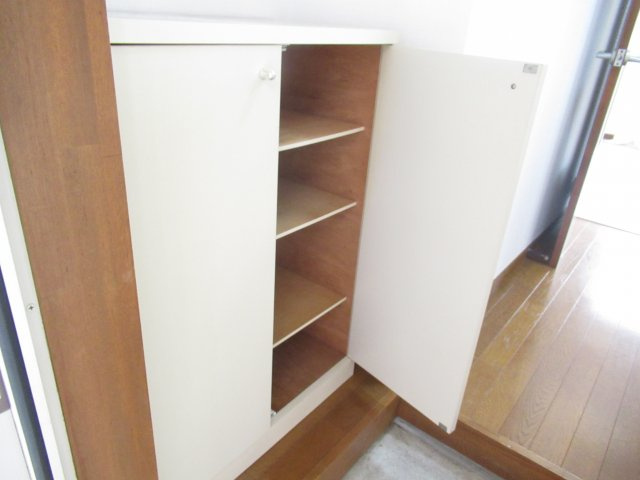 フロントヘルメスの収納