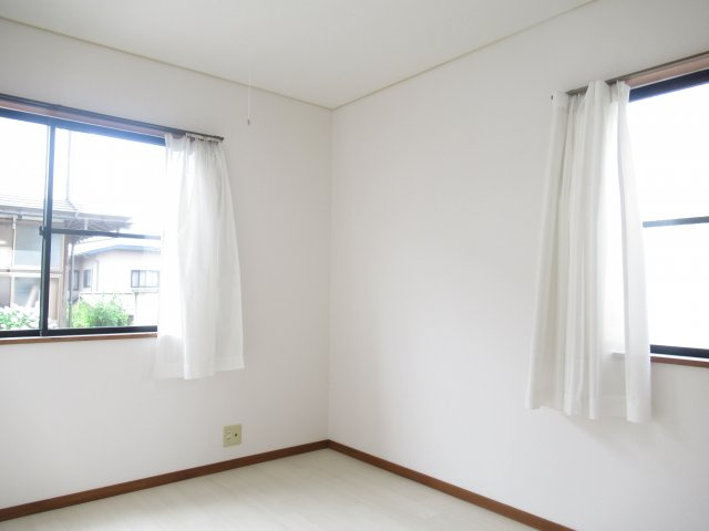 フロントヘルメスの洋室