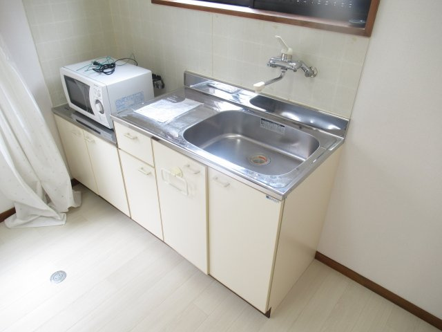 フロントヘルメスのキッチン